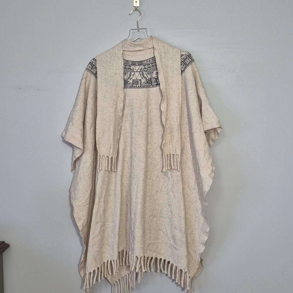 Vintage Cream Aztec Print Wool Fringe Poncho Cape One Size Festival Boho Western - Picture 7 of 10